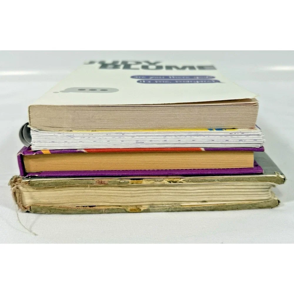 Judy Blume Book Lot Set of 4 Mixed Sizes Multicolor Tiger Eyes Superfudge YA